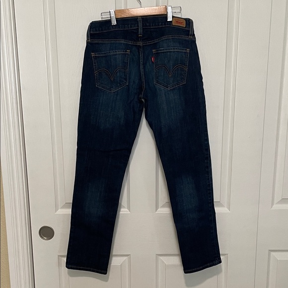 Levi's Junior’s Dark Blue Boyfriend Jeans - Picture 2 of 10